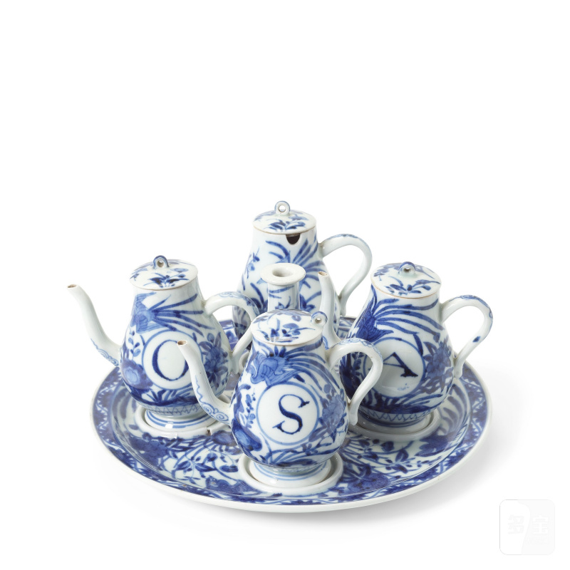 江戶時代 十七世紀晚期 青花有田燒佐料壺一組 | AN ARITA BLUE AND WHITE CONDIMENT SET
